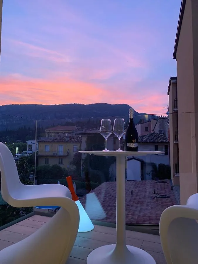 Hotel Miro' Garda