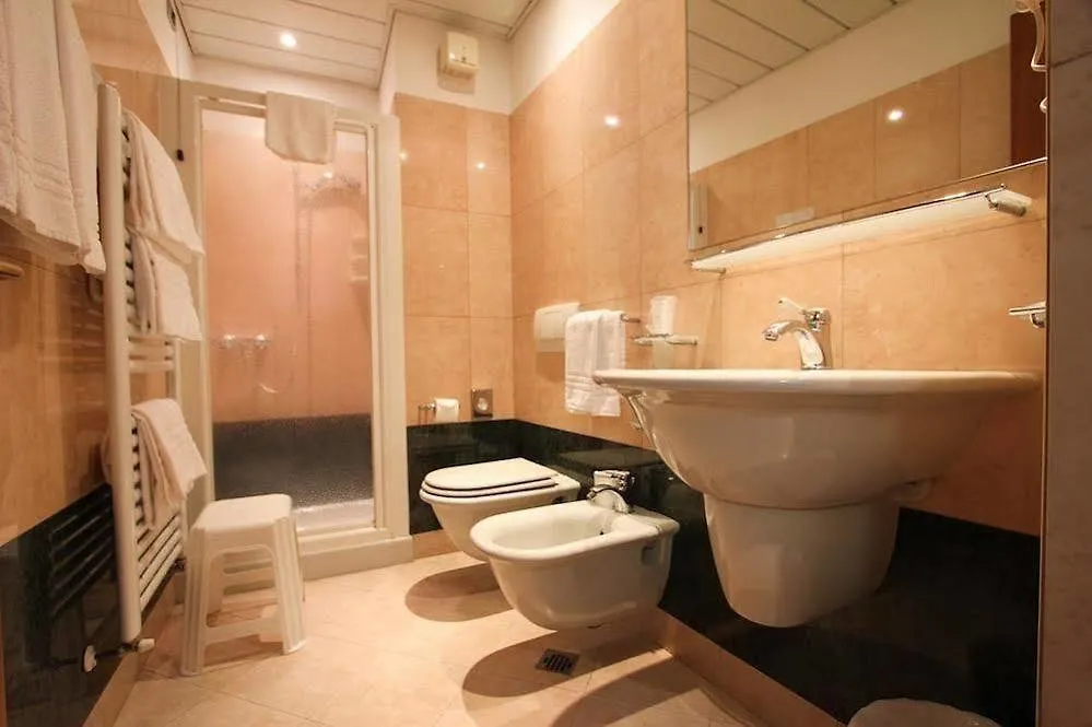 Hotel Miro' Garda