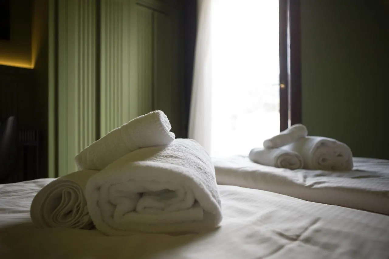 Hotel Miro' Garda  Italië
