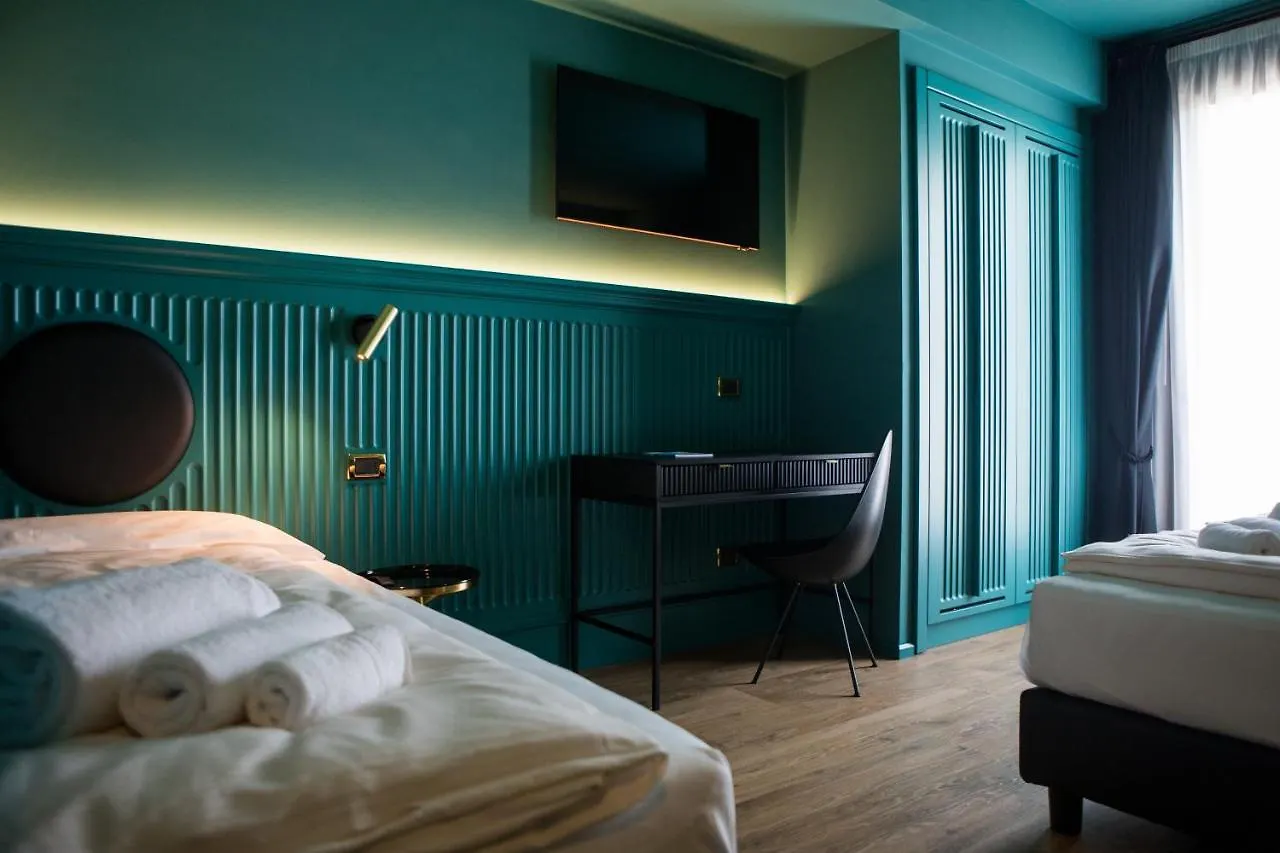 Hotel Miro' Garda