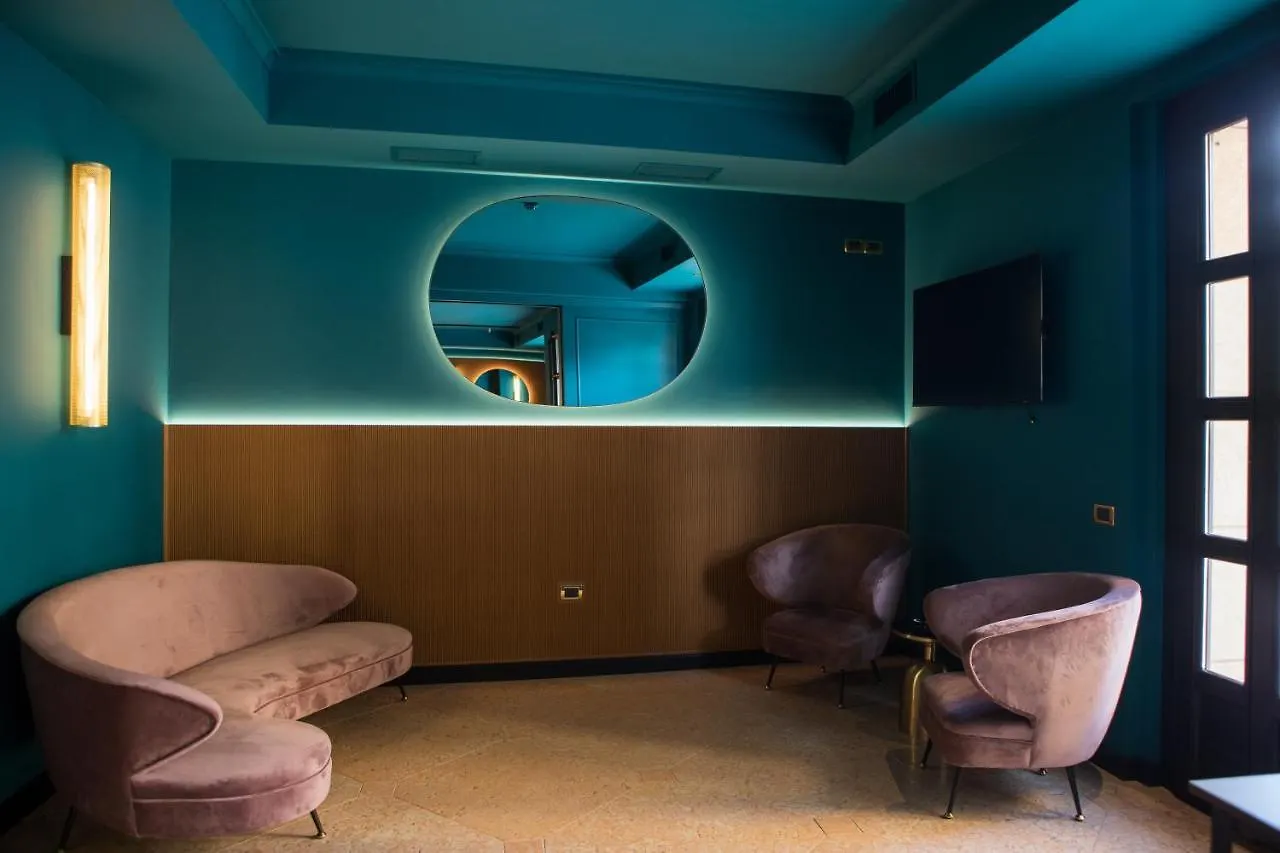 Hotel Miro' Garda