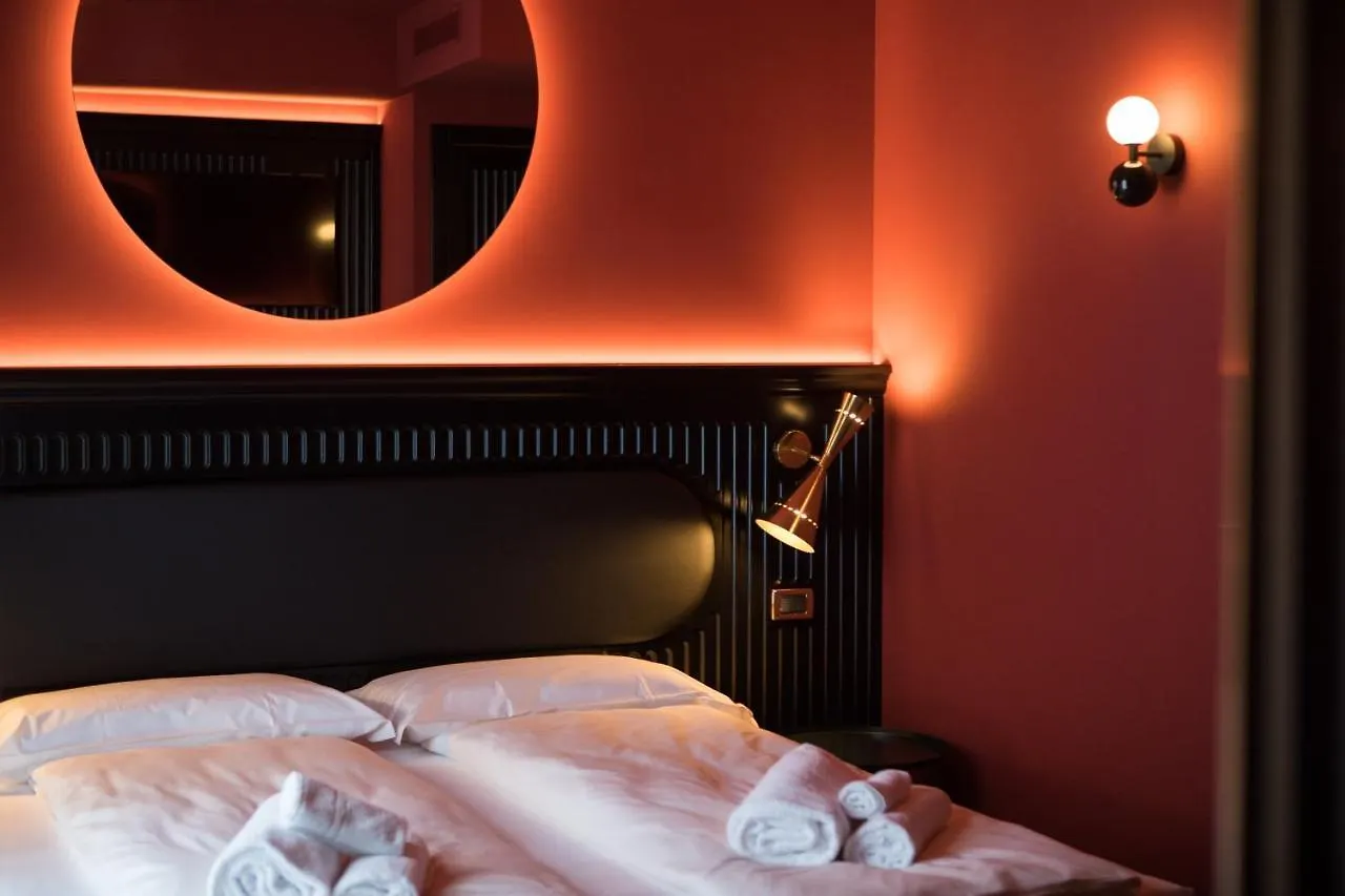 Hotel Miro' Garda