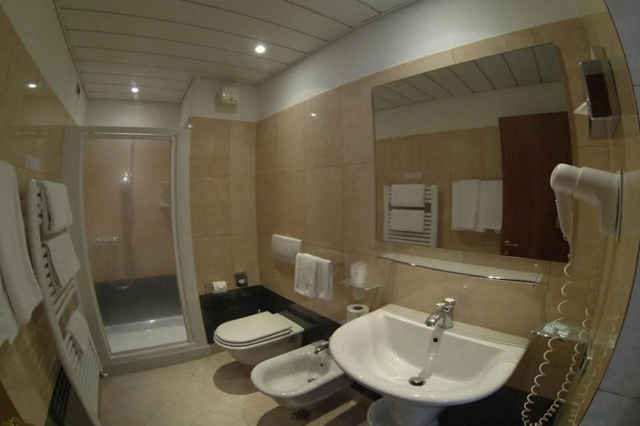 Hotel Miro' Garda