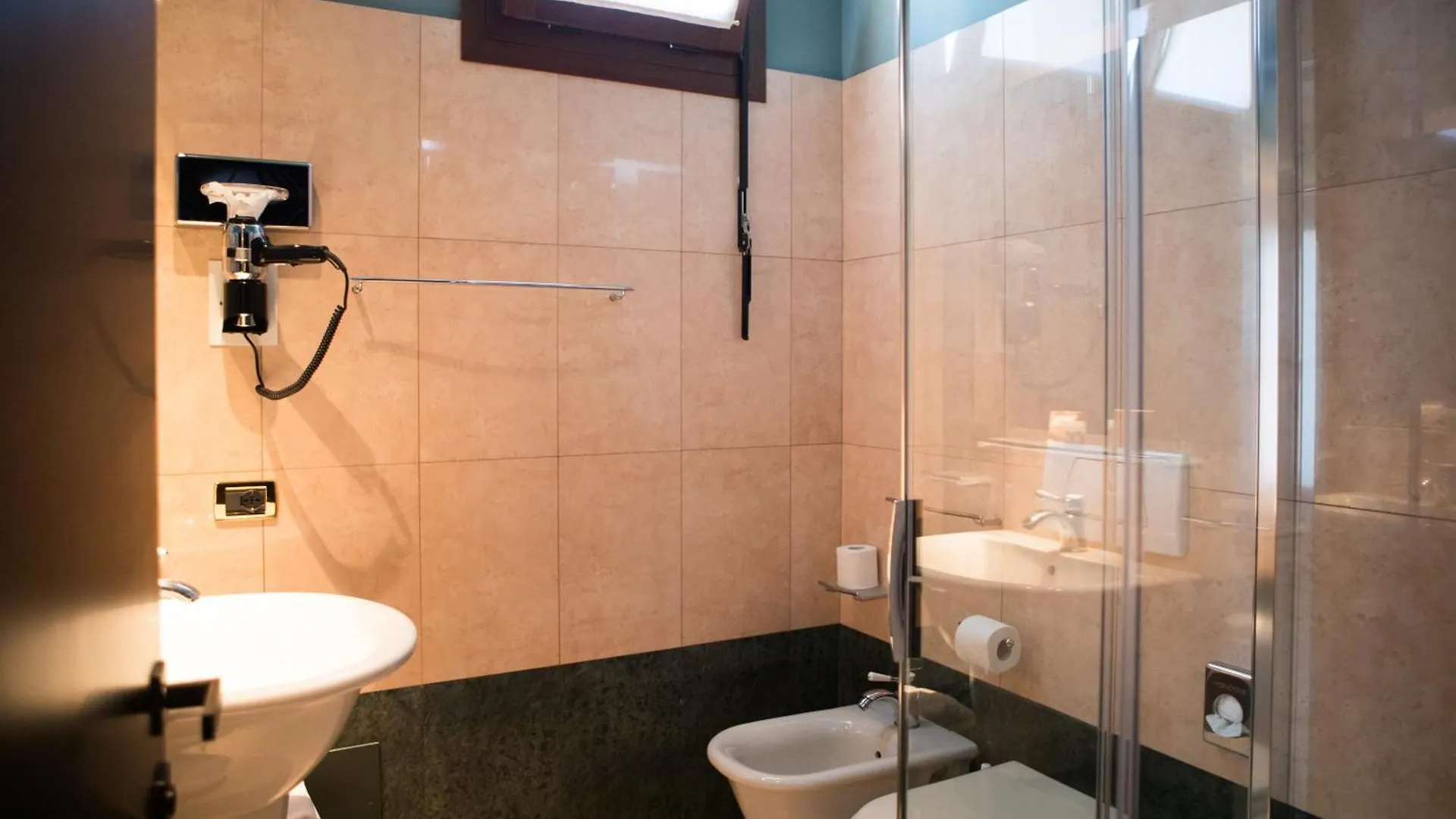 Hotel Miro' Garda   Garda (Verona)