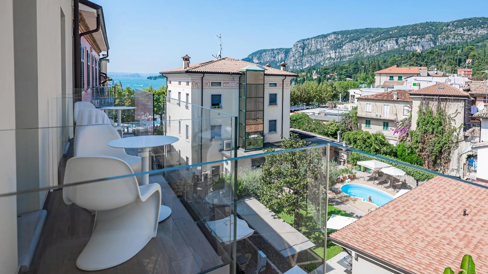 ***  Hotel Miro' Garda  İtalya