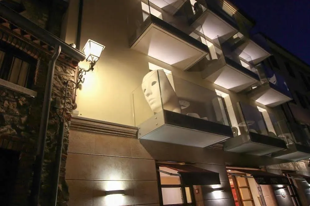 Hotel Miro' Garda