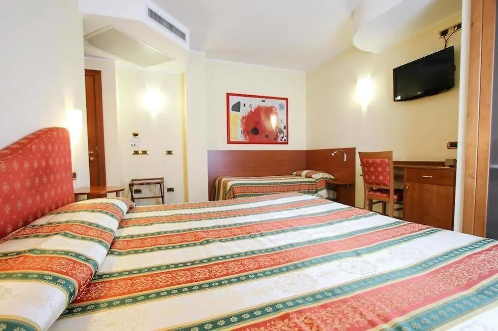Hotel Miro' Garda   Garda (Verona)